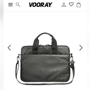 Vooray 13 inch laptop sleeve - Black Snakeskin